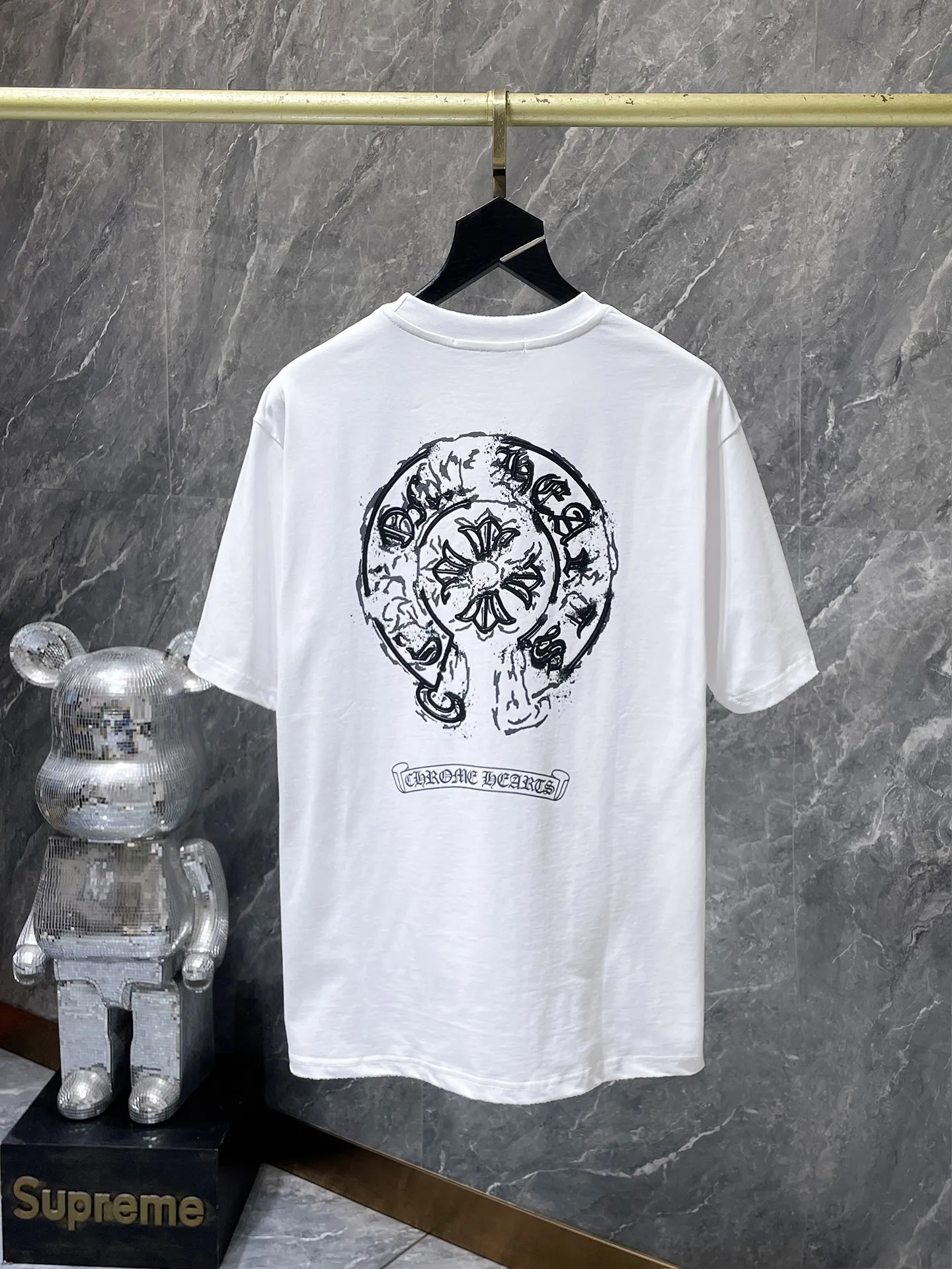 P160 new Chrome Hearts 25ss high-end version for summer! ! High-weight, environmentally friendly and high-quality top-quality fabrics 280g Crow Sanskrit handmade cross-buckle foamed short sleeves. Counter synchronization. Re-engraved version 1:1. Recommended color: black white. Size: S, M, L, XL